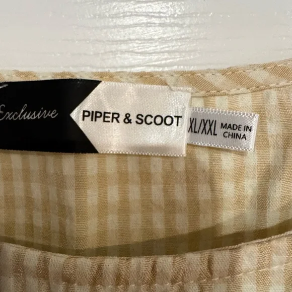 Piper and Scoot Novesta Side Ruffle Blouse - Picture 6 of 6